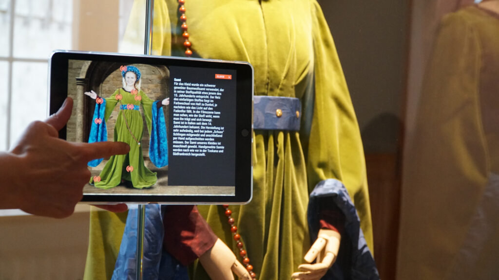Ausstellung Museum Vohburg: Kleider machen Leute
